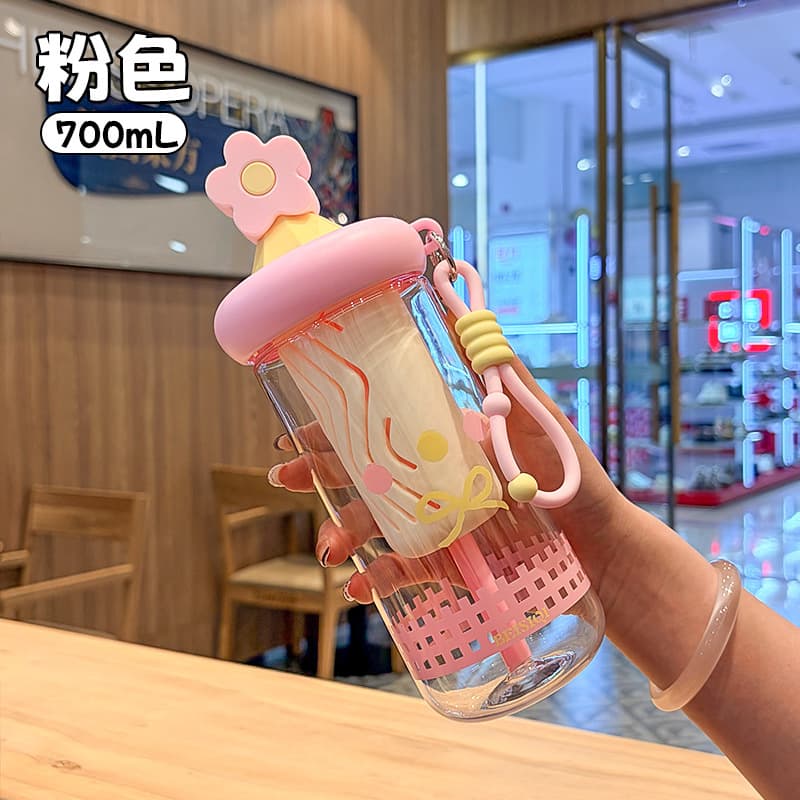 New summer style plastic cup, large capacity, food grade, cute, high-value, high-temperature resistant, portable, straw cup for women.