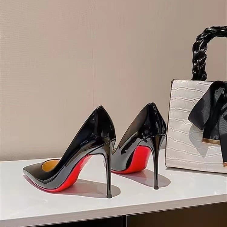 High-Heeled Shoes for Women with Thin Heels, 2024 Spring and Autumn New Style, Black with Red Sole, Large Size, Pointed Toe, Suitable for Banquet Occasions