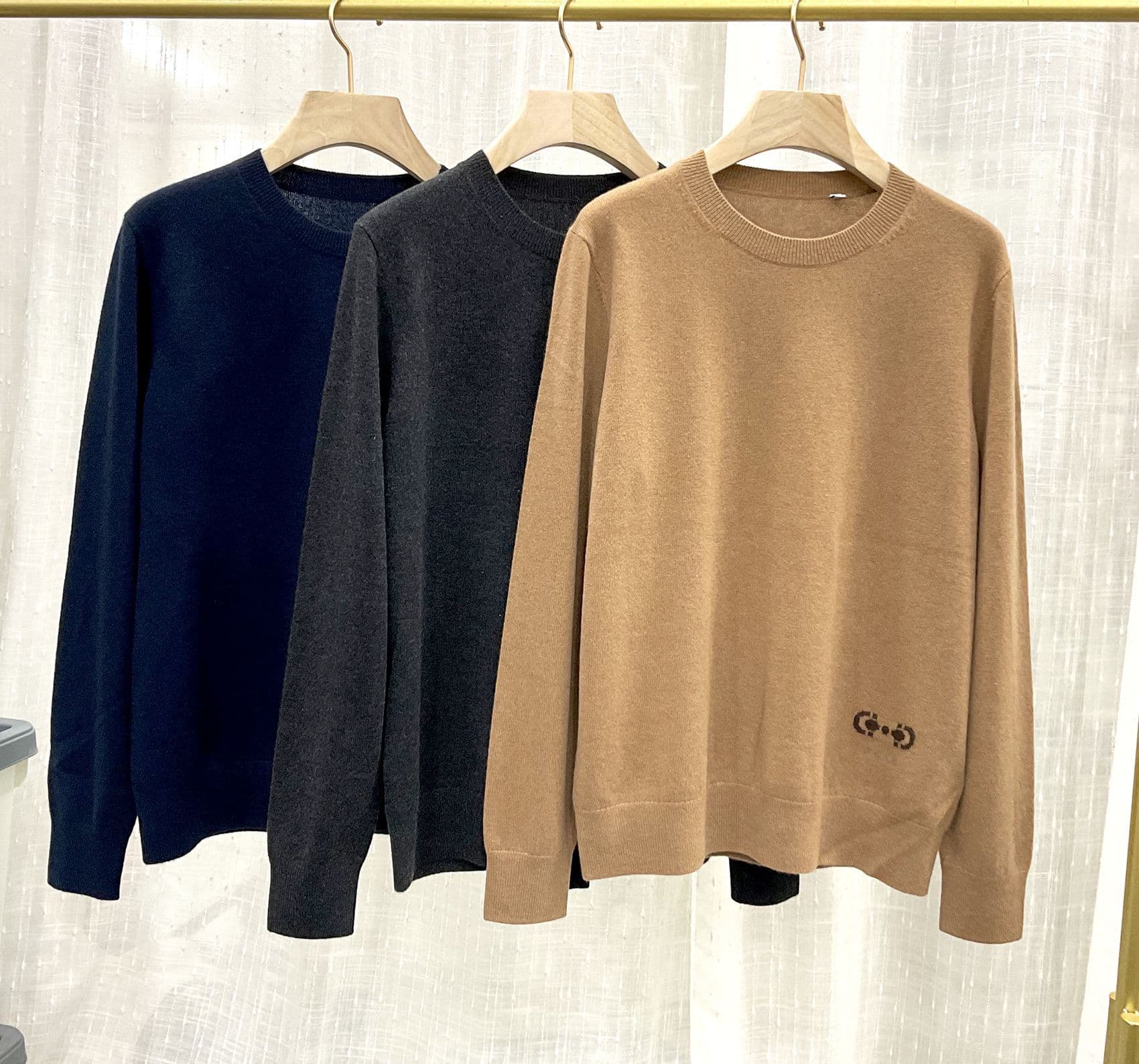 New round neck cashmere long sleeve shirt, Consinee cashmere