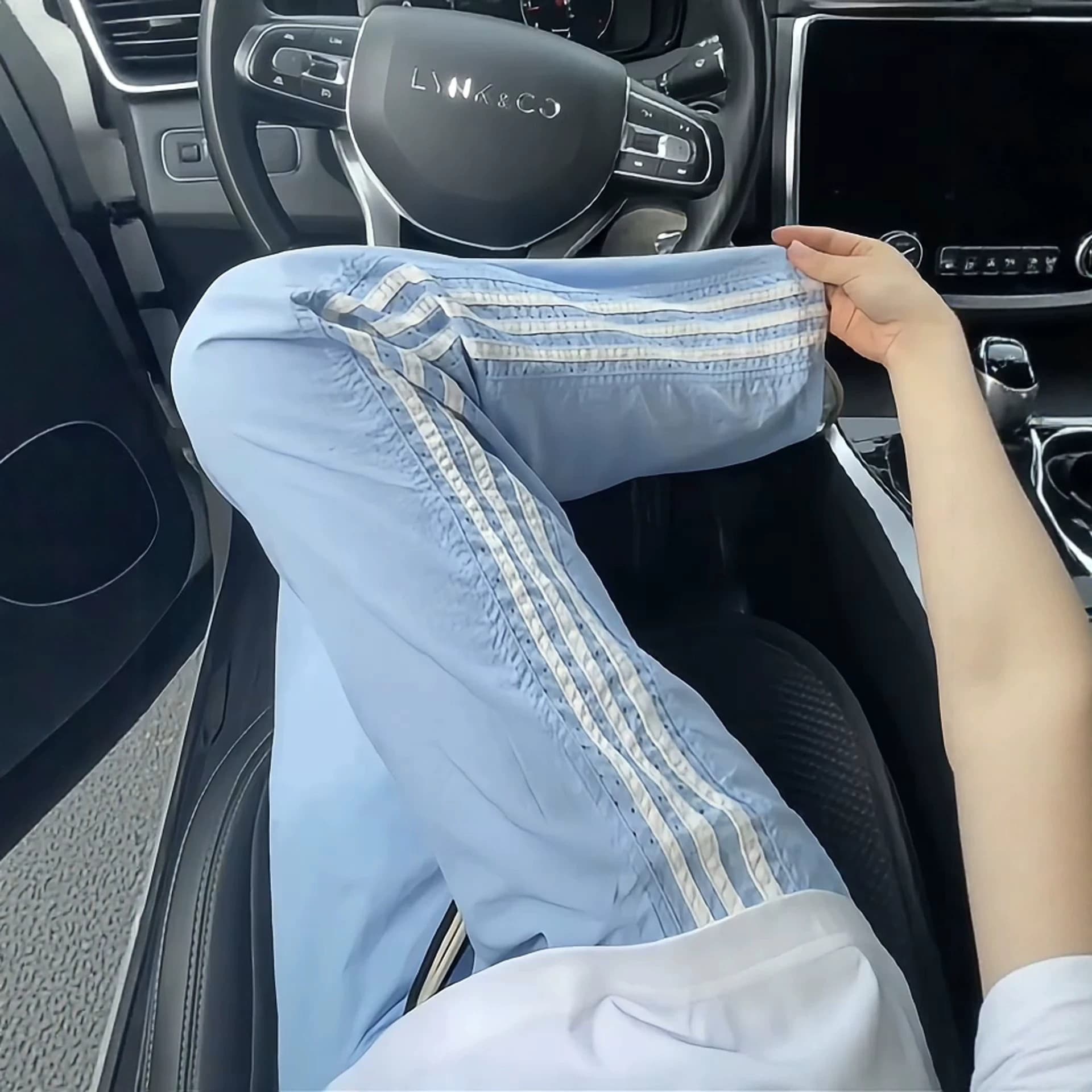 Sky Blue Laser Perforated Breathable Casual Pants for Men, Summer Thin Style, American Three-Stripe Ice Silk Quick-Dry Straight Leg Pants