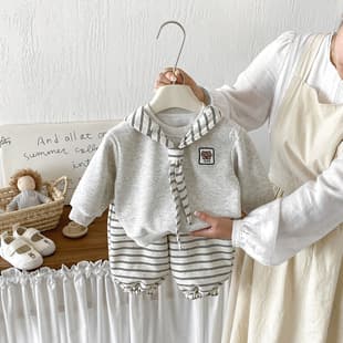 Spring Infant Korean Style Striped Tie Sweatshirt Set, Casual and Versatile Cartoon Top and Pants Two-Piece Set for Boys