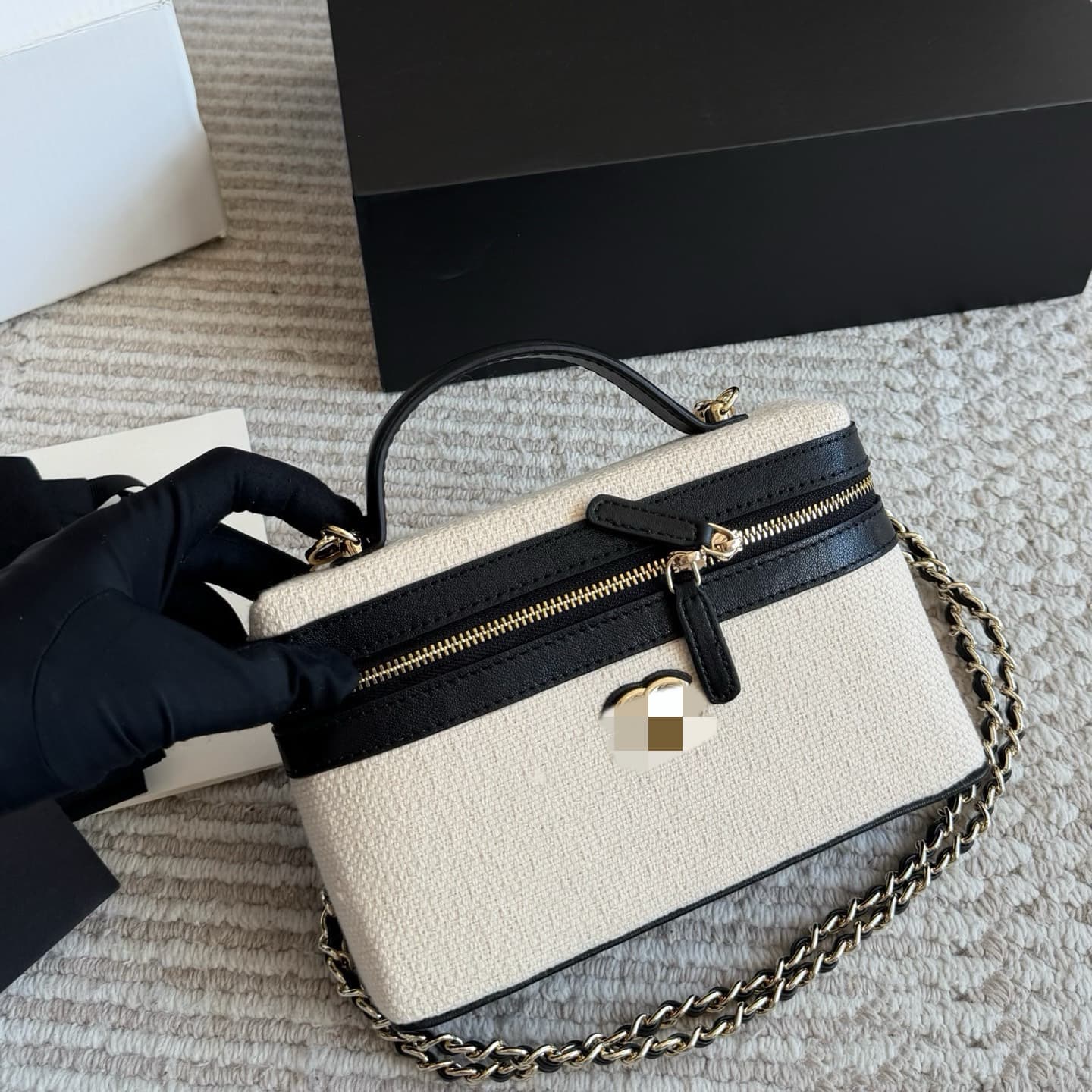Xiangjia Light Luxury Style Color-Blocking Woolen Denim Box Bag, Handheld and Crossbody Dual-Use, Elegant Makeup Bag, Trendy Women's Bag