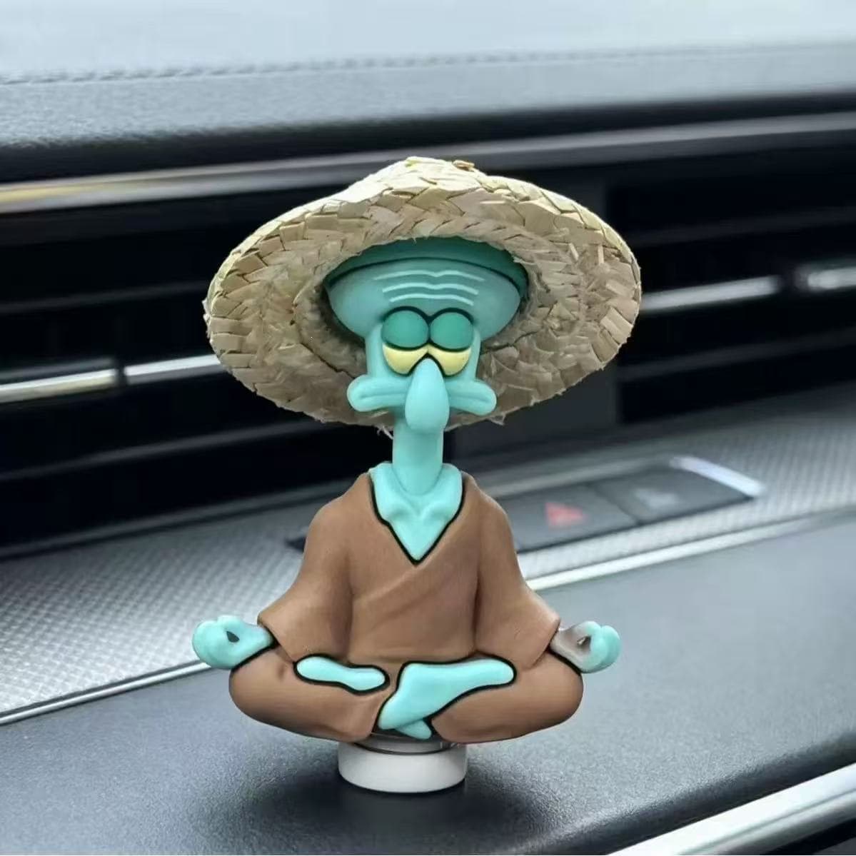 Squidward meditation car ornaments creative aromatherapy car interior decorations funny resin figures