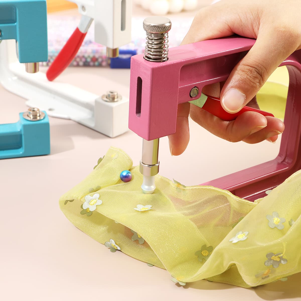 Bead machining set, paired with ABS pearl-like rhinestone claw nails, bead machining machines, and rivet tools
