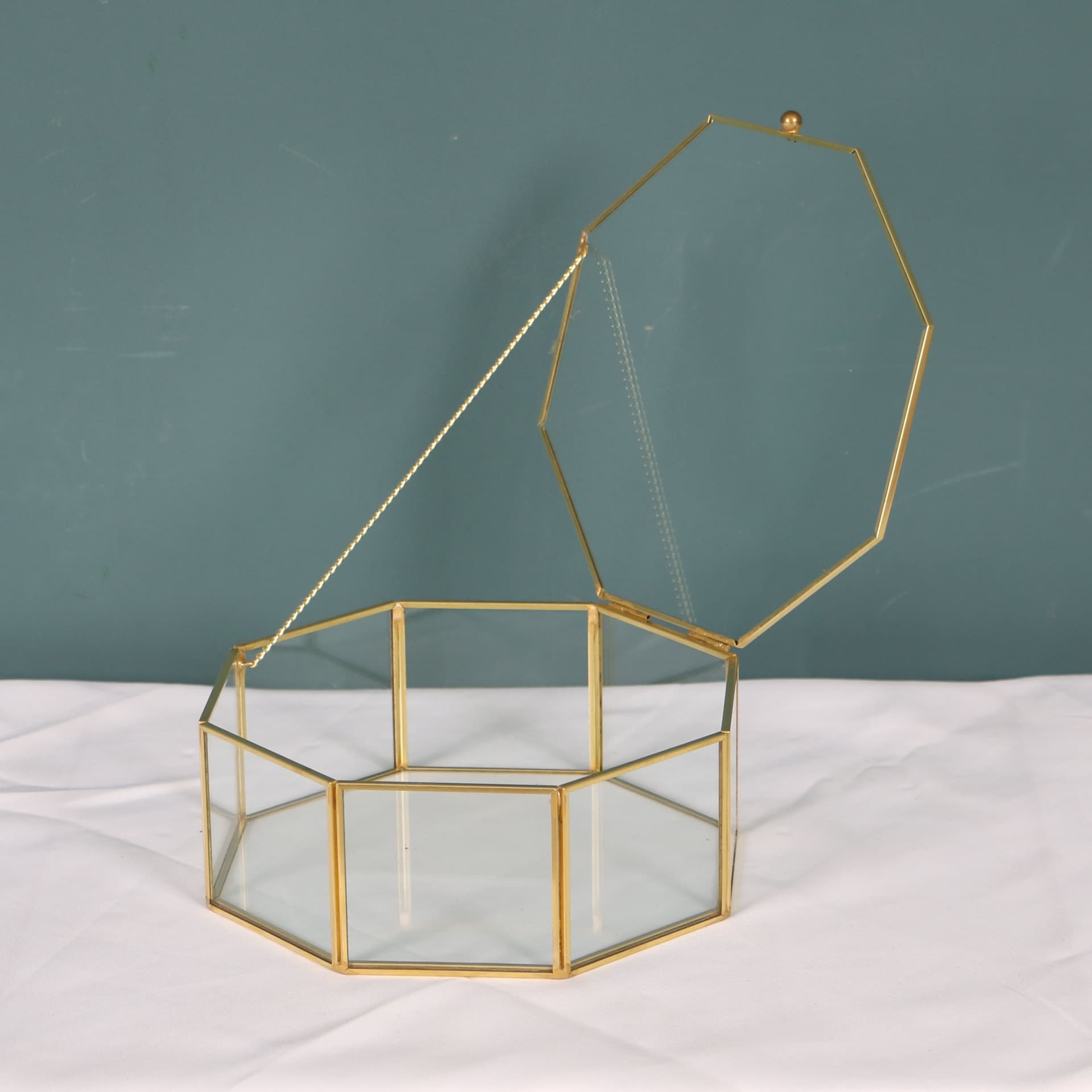 European-style afternoon tea pastry stand, creative wedding dessert table decoration, dessert plate, cake stand, cold buffet display stand