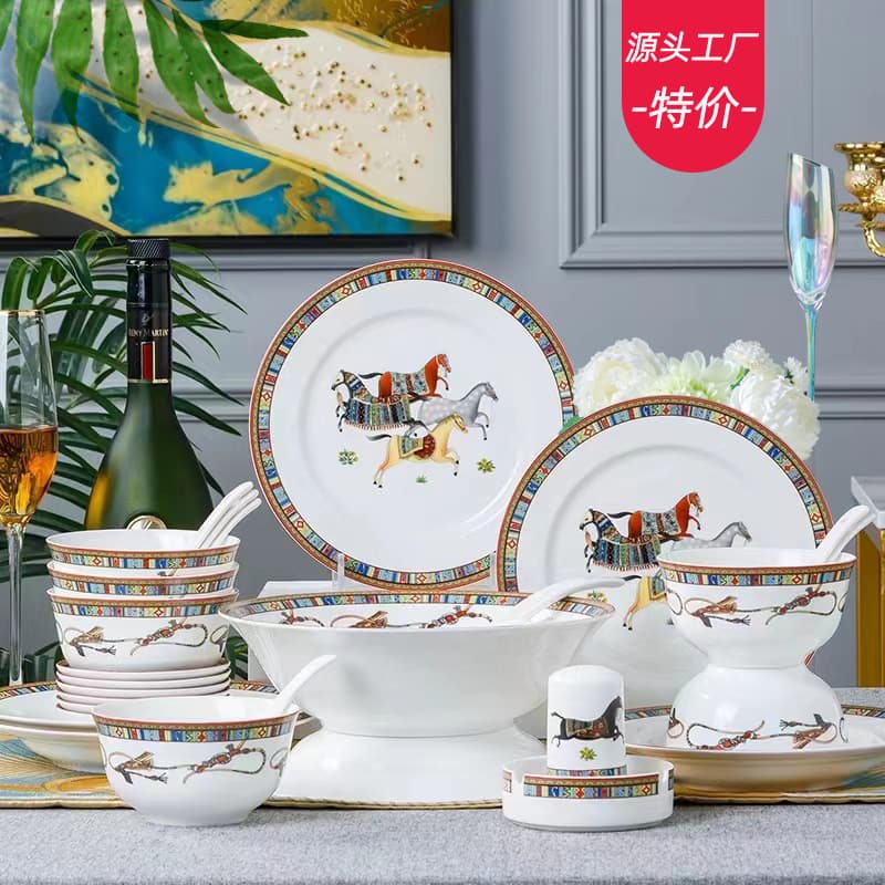 28-Piece Ceramic Dinnerware Set Bowl and Plate Wholesale Jingdezhen Tableware Bowl Plate Dish Set Gold Rim European Style Bowl and Dish Set for Home