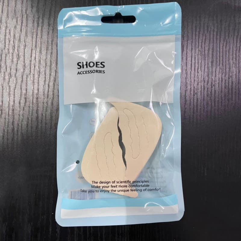 Thickened toe caps for high heels, modified from small to medium size, black and beige toe caps, toe protection, pain prevention, slip resistance, and heel protection.