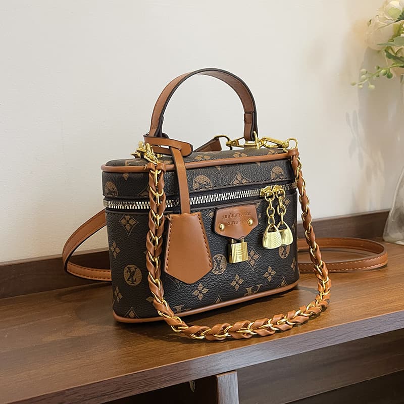 Retro old flower box bag for women 2025 texture internet celebrity portable chain bag fashionable versatile single shoulder crossbody bag for women