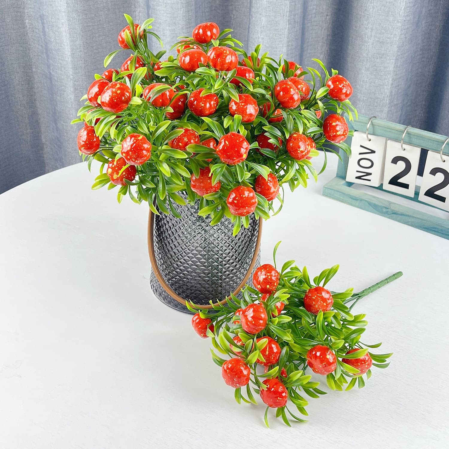 Artificial Mini Fruit Branch 7-Head Small Pumpkin Bunch Faux Flowers Foam Vegetable Stem DIY Floral Arrangement Living Room Decoration Greenery