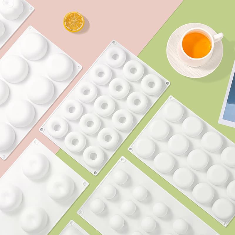 Popular Rectangular Mousse Silicone Cake Mold, Round Shape with Easy Release and High-Temperature Resistance