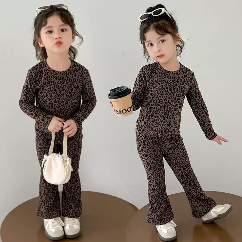 Wholesale Korean Style Girls Spring and Autumn Set Children's Clothing Autumn Fashion Long Sleeve Cropped Top Flared Pants Two-Piece Set