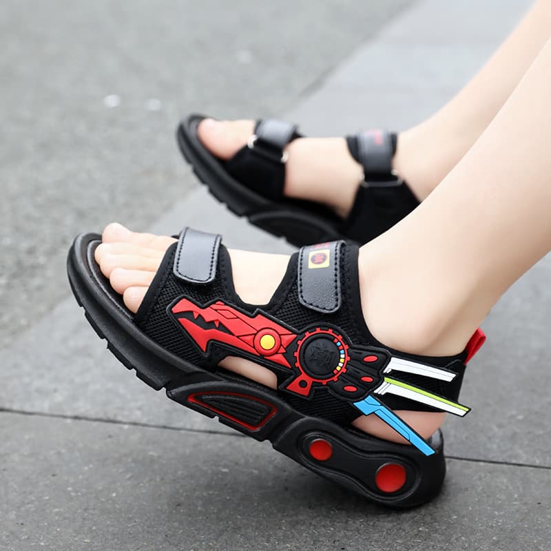 Kids' Sandals Boys' Shoes Summer 2024 New Student Trendy Fashion Soft Sole Non-Slip Beach Shoes for Middle and Older Kids