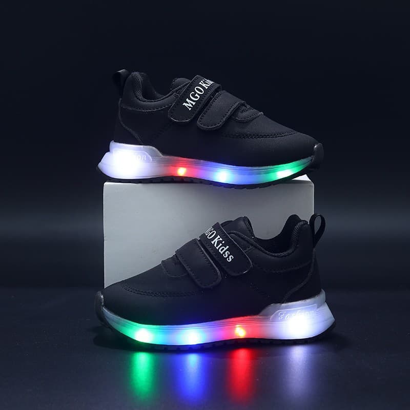 Children's Leather Shoes 2026 New Spring/Summer/Autumn Light-Up Shoes Simple Glowing Shoes LED Shoes for Ages 1-6