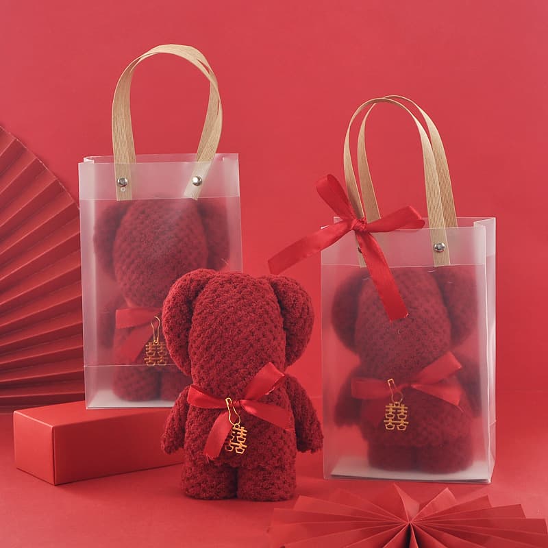 Wedding Coral Fleece Red Towels, Creative Red Bear Towels, Bridesmaid Return Gift Boxes