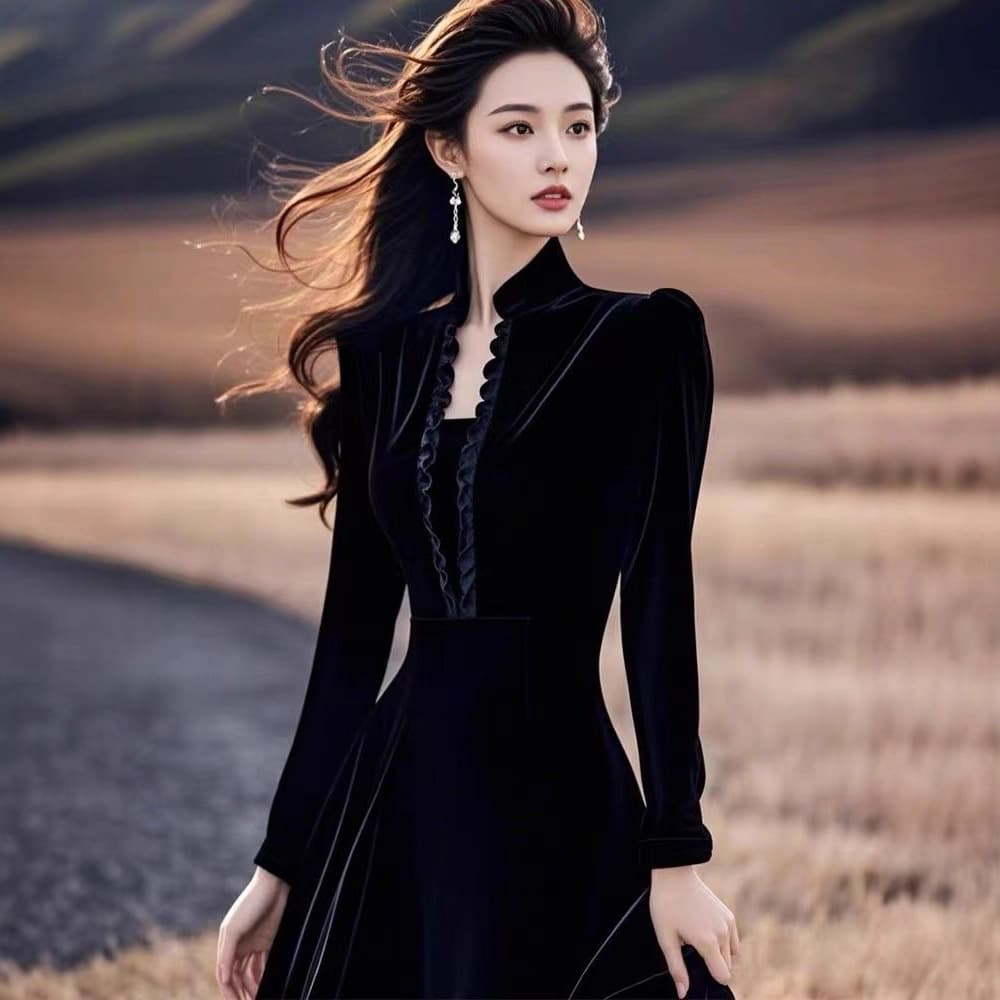 Formal Occasion Banquet Dress for Wealthy Young Lady, Light Luxury High-End Hepburn Style Black Stand Collar Velvet Dress, Winter
