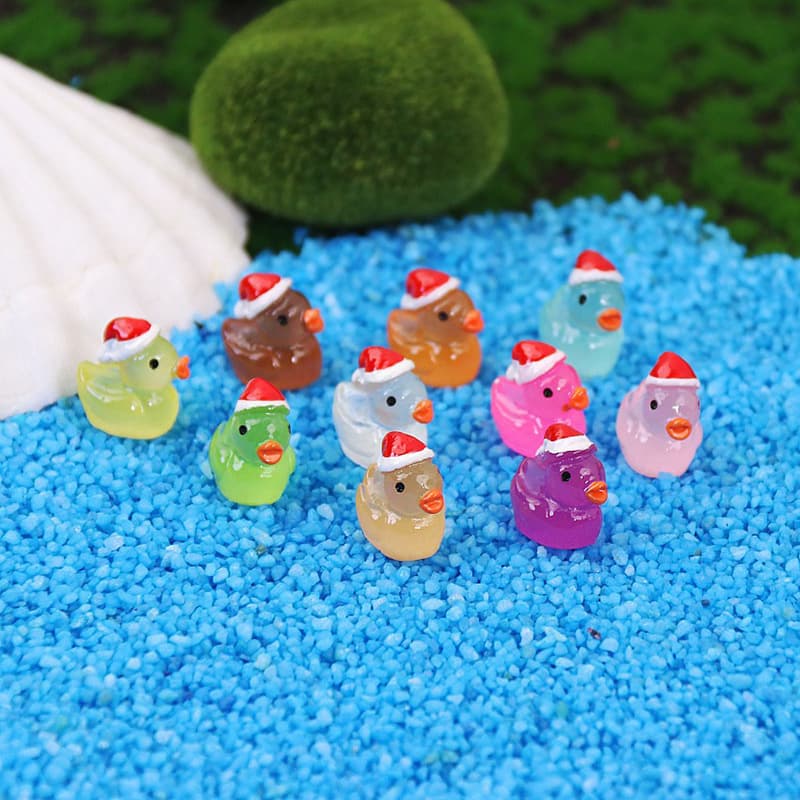 Micro Landscape Cute Glow-in-the-Dark Christmas Hat Duck, Garden Crystal Ball Scene Decor Accessories, Desktop Mini Ornament