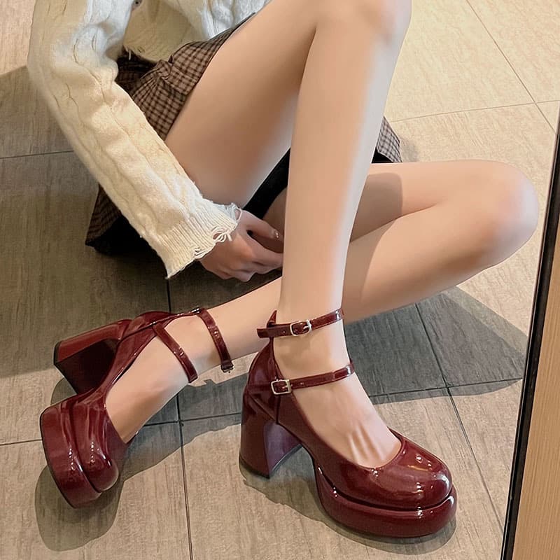 2025 Red High Heels Women's Wedding Shoes High-End French Retro Mary Jane Women's Shoes Thick Heel Platform Shoes