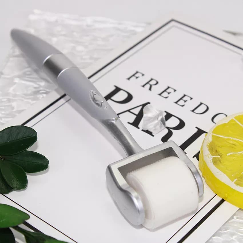 New Export Derma Roller Replaceable Head Dissolving Roller Beauty Roller Infusion Device Factory Wholesale