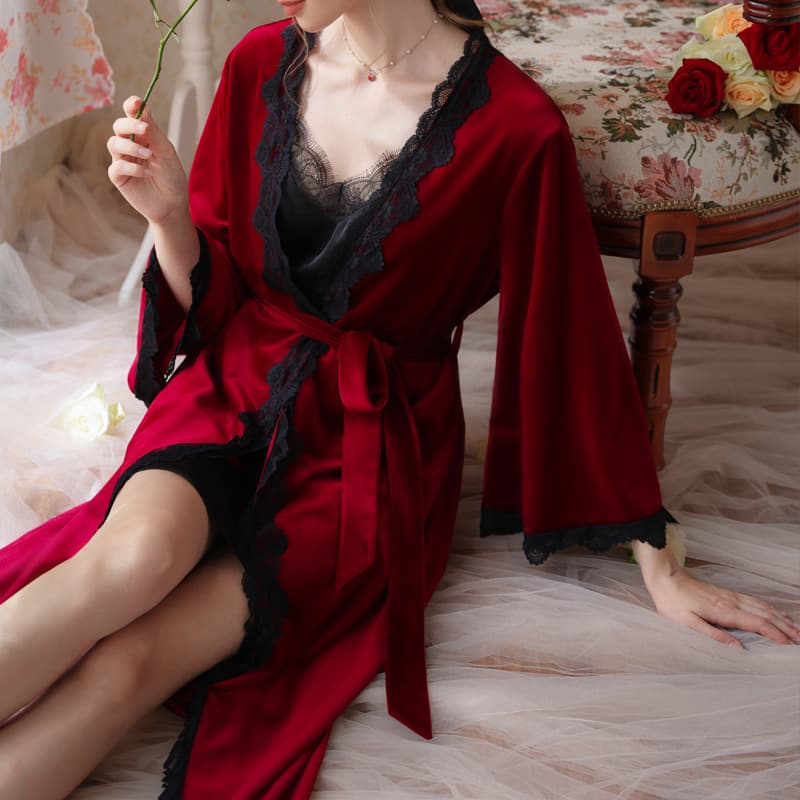 Red Morning Robe Women Bride Wedding Pajamas Sexy Robe Two-Piece Set Spring Autumn Winter Bridesmaid Velvet Camisole Nightgown