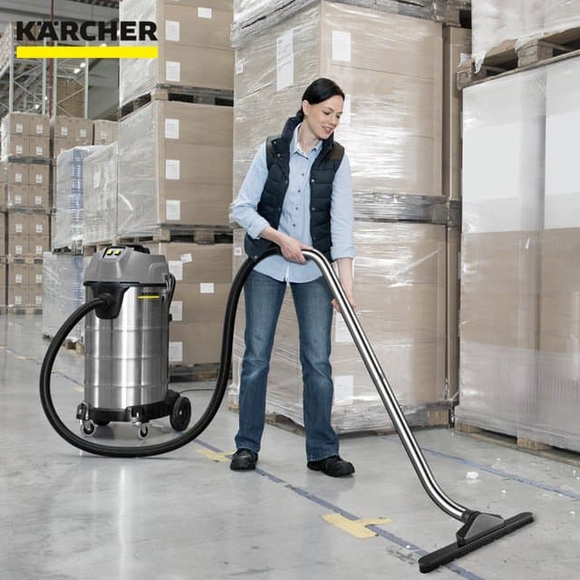 German KARCHER vacuum and water suction machine NT 90/2 for property cleaning commercial vacuum cleaner