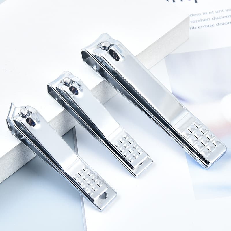 Wholesale stainless steel nail clippers large and small single-pack household nail clippers manicure tools manicure oblique nail clippers