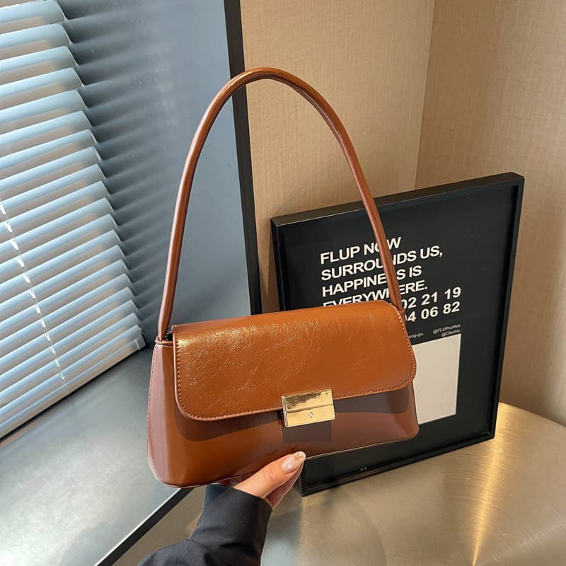 Cross-border 2026 New Summer Casual Exquisite Large Capacity Bag Women's Shoulder Underarm Bag Commuting Crossbody Small Square Bag