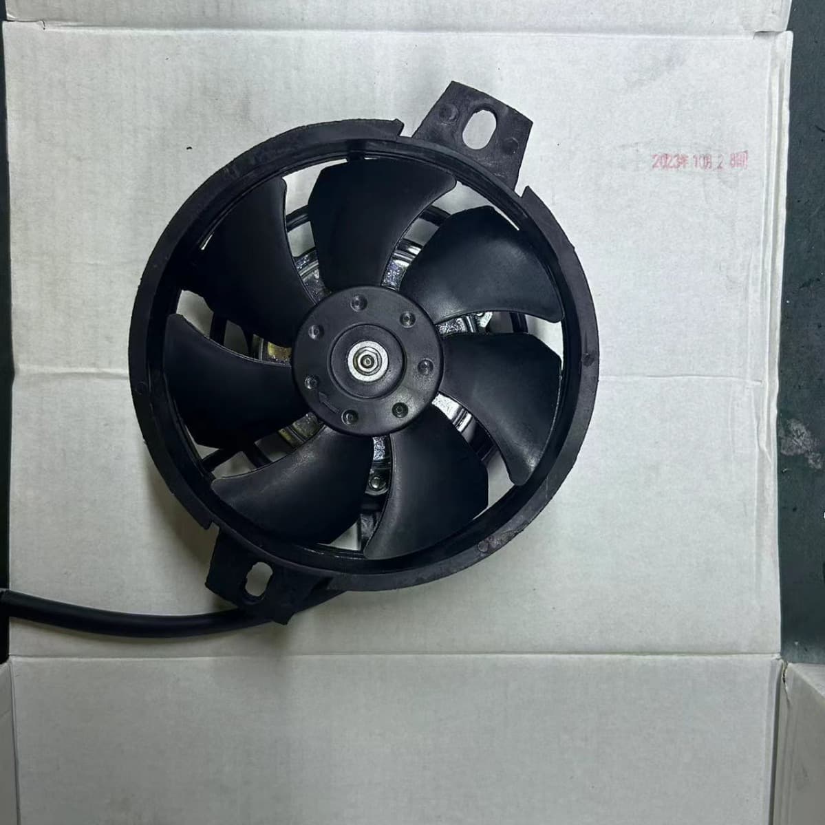 Off-Road Motorcycle Radiator Cooling Fan Water-Cooled Engine Specific 4-Inch Short Ear Motorcycle Electronic Fan Radiator