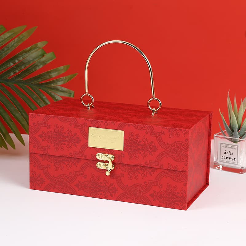 Retro Chinese Style Metal Handheld Gift Packaging Box Wedding Celebration Marriage Favor Box Candy Box Festive Holiday Gift