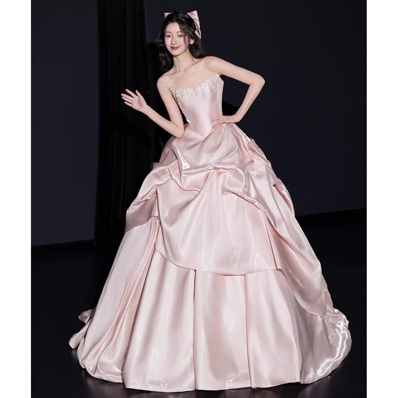 Princess-Style Evening Gown with a High-End Satin Finish, Suitable for Adult Ceremonies, Art Exams, Solo Performances, and Featuring a Strapless Design That Enhances Slimness and Elegance