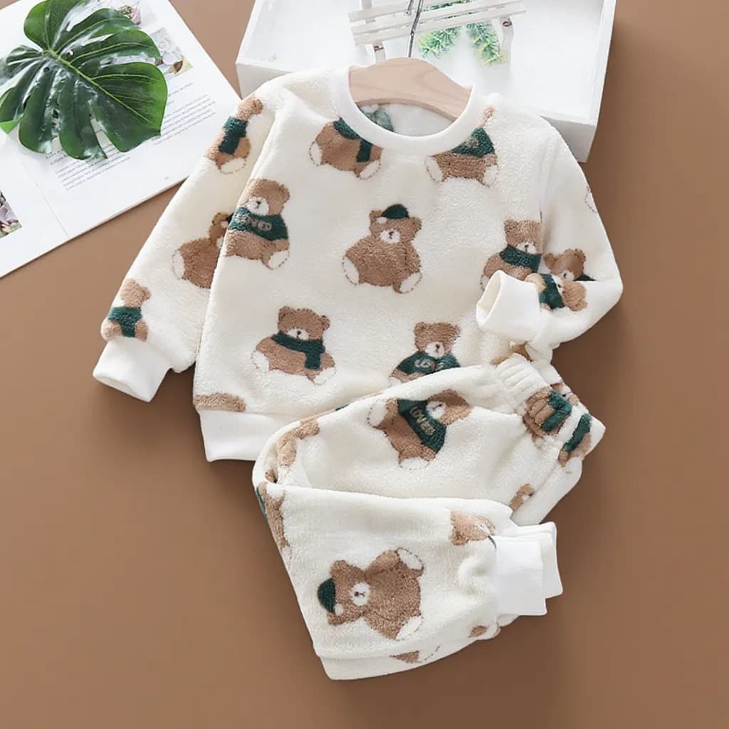 Autumn and Winter Baby Flannel Set, Boys and Girls Home Clothes, Children's Cartoon Warm Pajamas Two-Piece Set