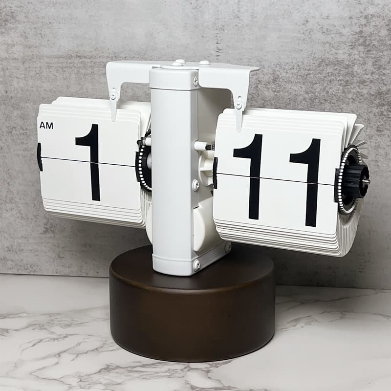 Cross-border Miaoke Automatic Flip Clock Retro Simple Home Clock Living Room Desk Clock European-style Single-leg Balance Flip Clock