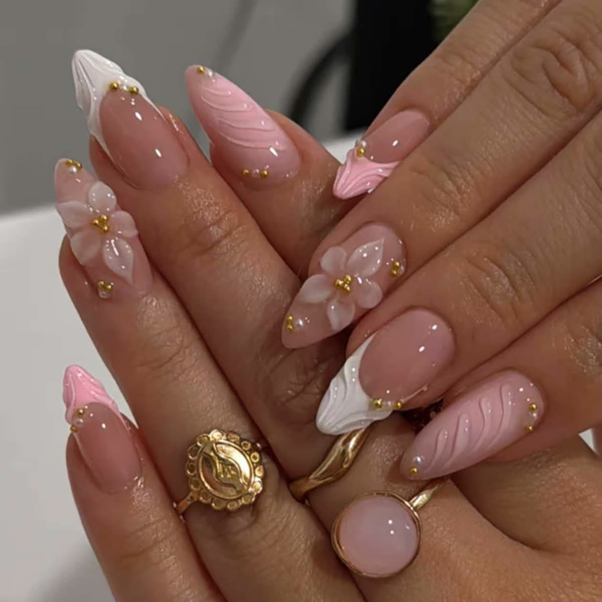 Gold Glitter Simple Line Heart Square Medium False Nails Wearable Nails French Sweet Pure Desire Cute Ins Style