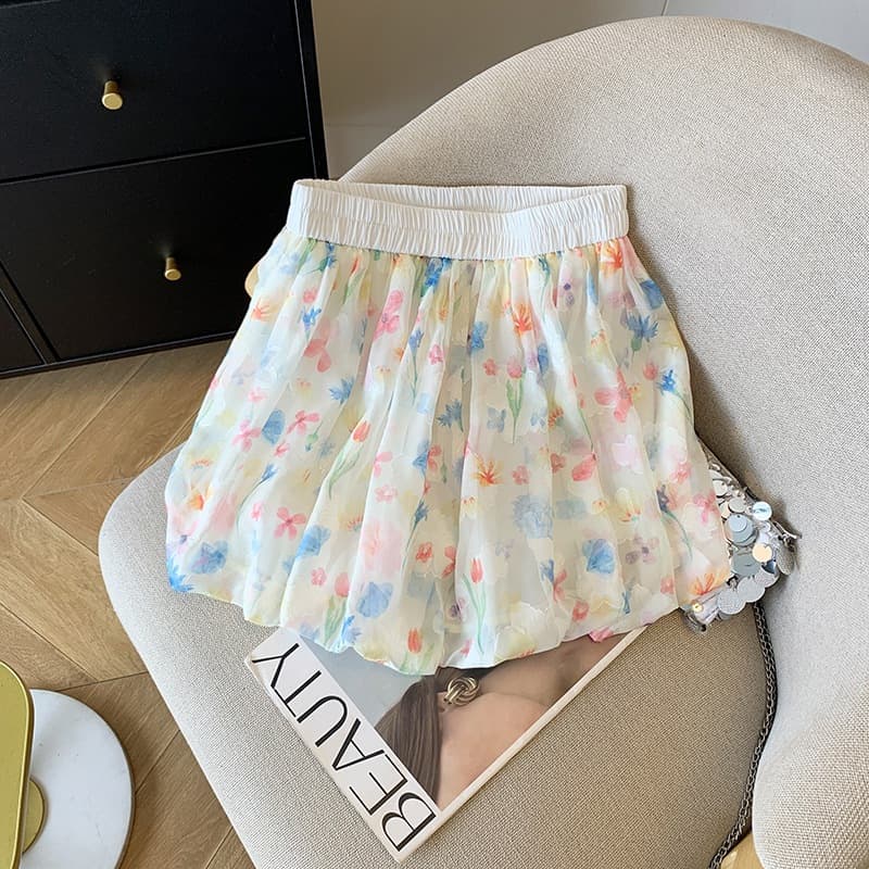 Ice silk floral bud pants women's shorts summer thin 2026 new high-waist slim small colorful casual culottes
