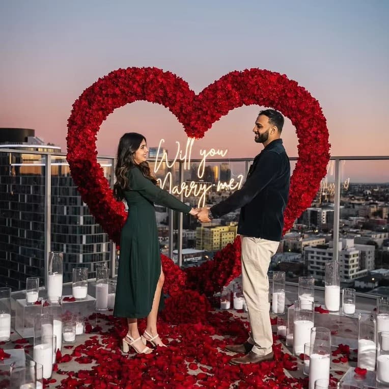 Heart-shaped floral stand for wedding background, stage decoration, proposal event celebration decor with artificial red heart flowers