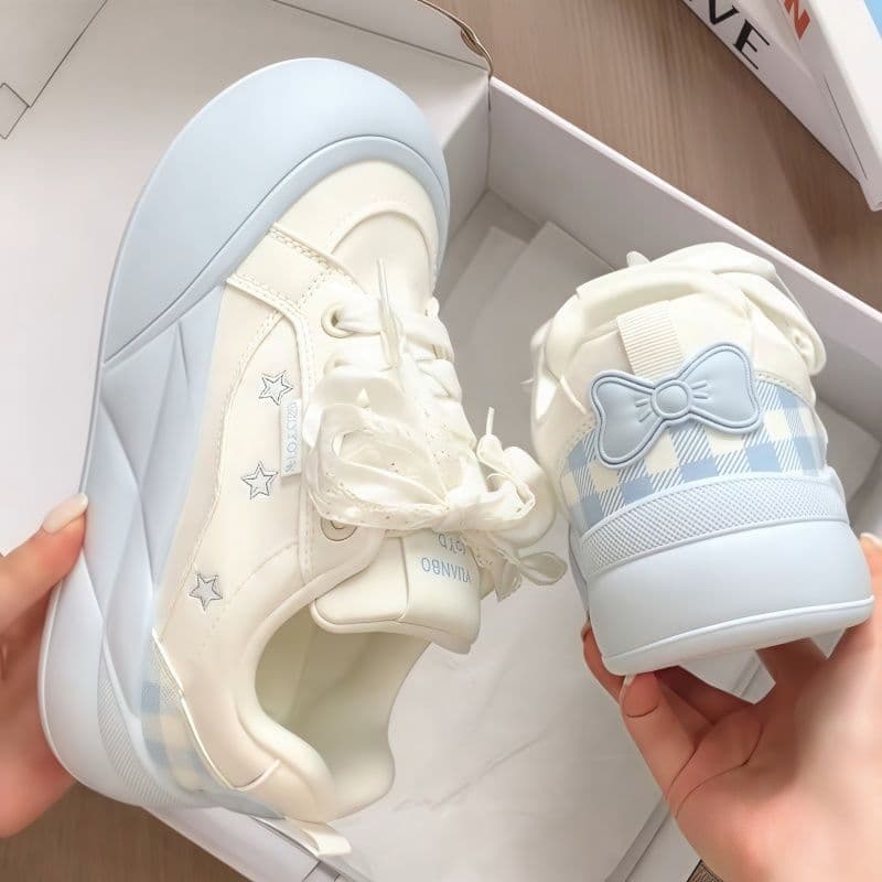 Thick-soled white sneakers, autumn 2025 new trendy ins breathable skate shoes for women, bread dress shoes women's shoes