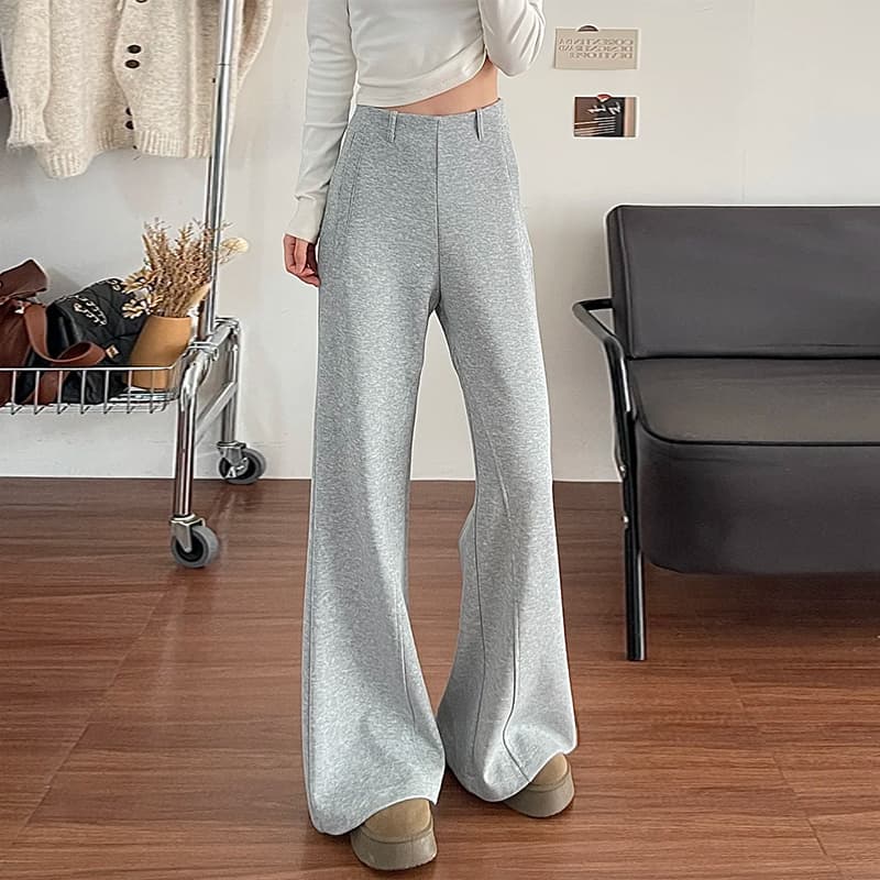 Gray V-Waist Design Flared Casual Sweatpants for Women, Fleece-Lined, Loose Fit, Non-Clinging, Draped Flared Pants