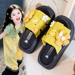Thick-Soled Platform Slide Sandals for Girls Summer 2026 New Style, Beach Sandals with Soft Sole, Slip-On Design, Pairs with Dresses