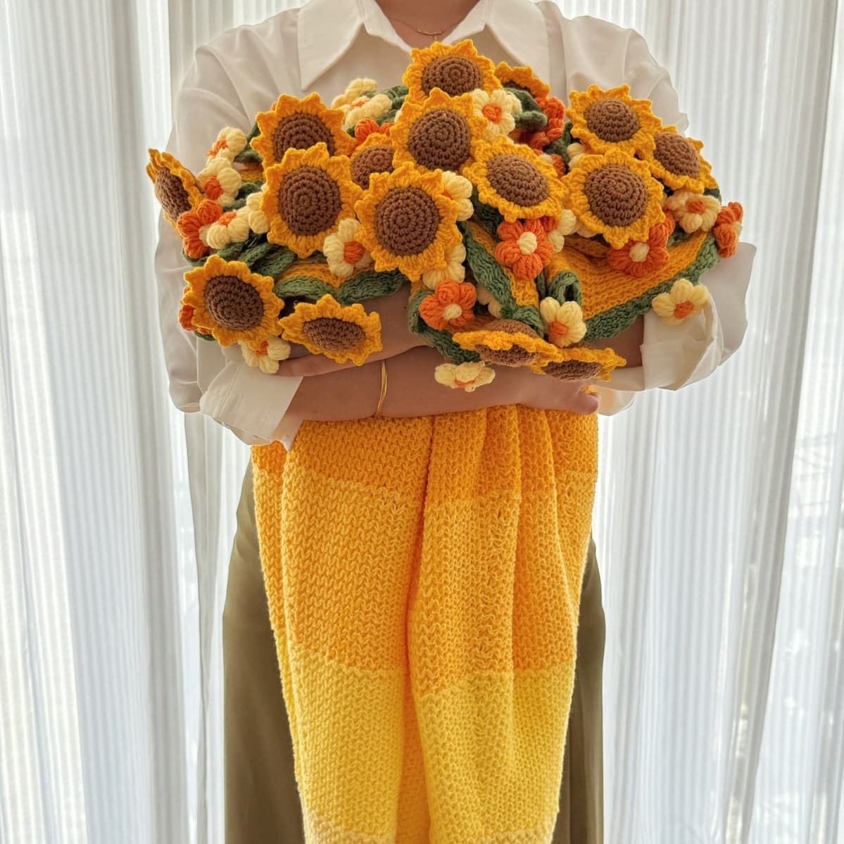 Jasmine Rose Bouquet Blanket Finished Office Nap Flower Blanket Yarn Flower Gradient Blanket Gift for Best Friend
