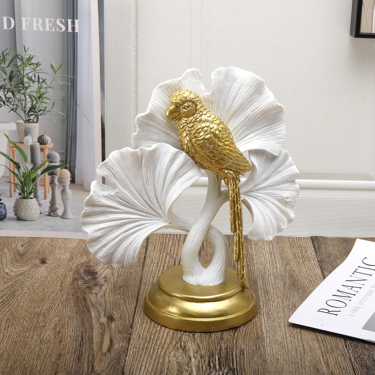 Cross-border Creative Animal Parrot Ginkgo Leaf Home Decoration Ornament Resin Craft