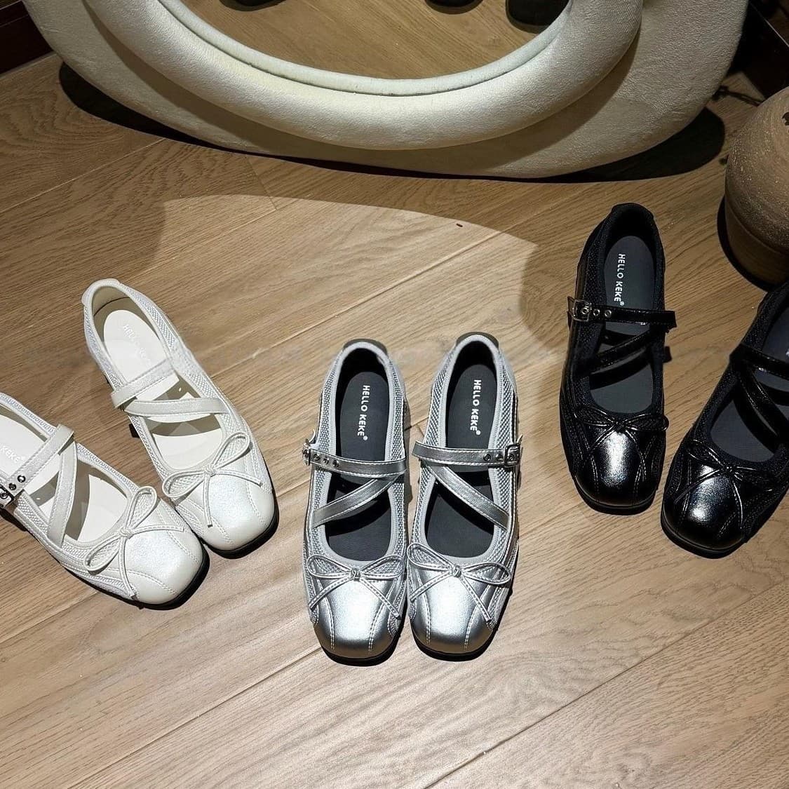 Beautiful Early Spring Women's Shoes 2026 New French Hepburn Style Small Leather Shoes, Stunningly Beautiful Ballet-Style Shoes