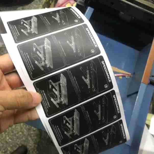 Express label logistics label sticker adhesive printing Dongguan factory direct sales