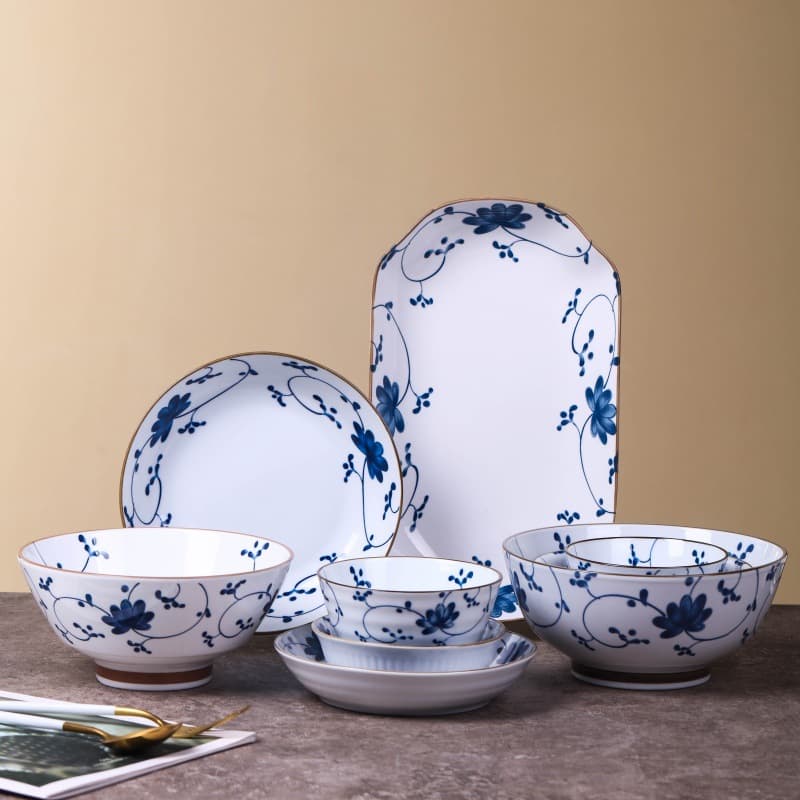 Jingdezhen Japanese tableware underglaze colored vegetable plate round vegetable plate household deep dish soup plate blue flower vine simple bowl