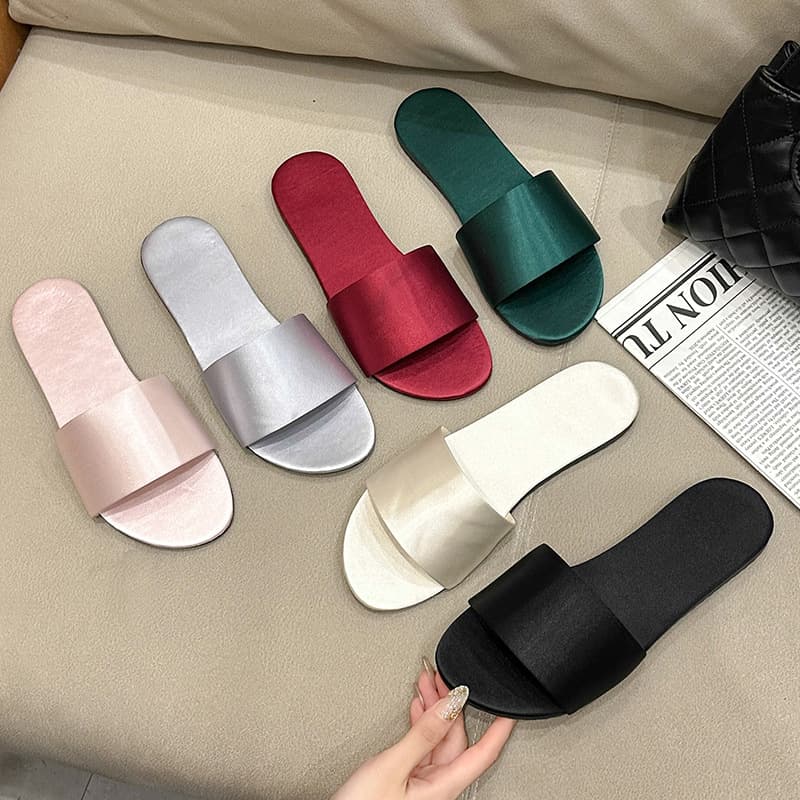 2026 new summer home slippers for women, Korean style satin flat slippers, wedding slippers, dressing gowns and sandals