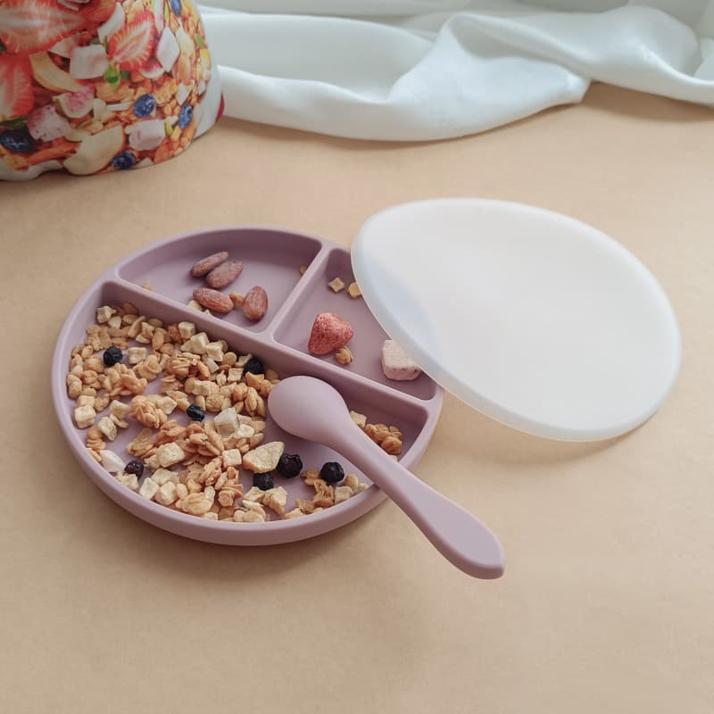 Baby Silicone Divided Plate with Lid, Anti-Drop Suction Plate for Infant Feeding, Integrated Suction Base
