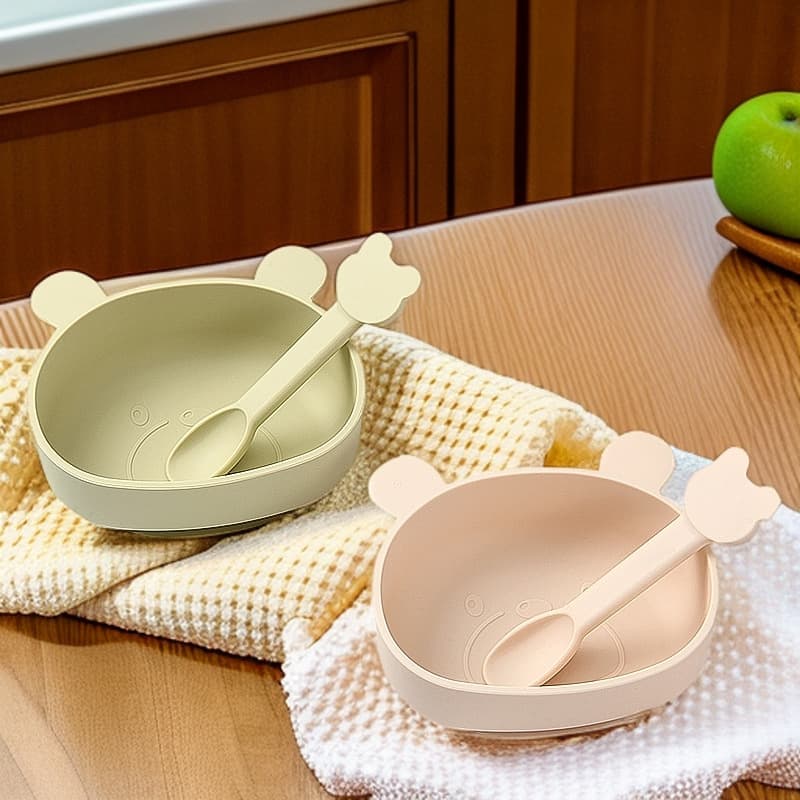 Food-Grade Silicone Baby Bowl, Baby Food Plate, Spoon Set, Anti-Fall Suction Cup Integrated Baby Bowl
