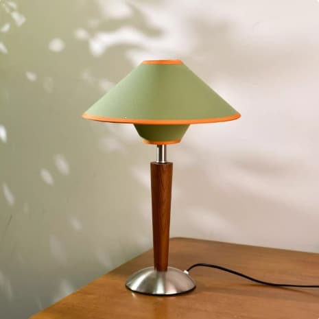 Vintage Retro Solid Wood Fabric Table Lamp with Spring Green Shade, Bookish Atmosphere Light for Desk, Bedroom, and Nightstand