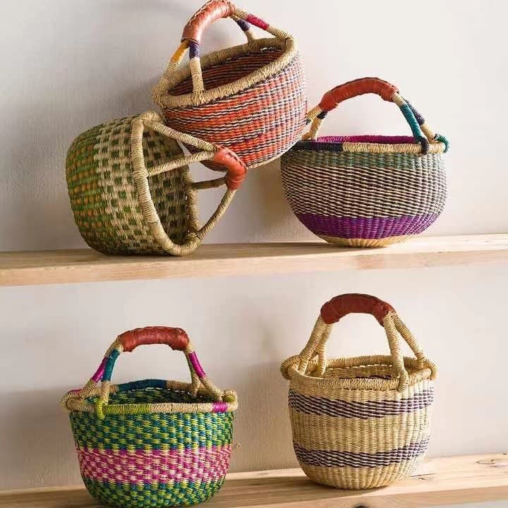 Imported handmade straw basket bag storage shopping basket picnic basket ins internet celebrity shooting basket