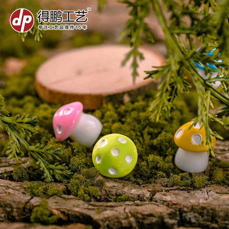 Small Mushroom Moss Landscape Ornament, Succulent Home Decor Resin Craft Decorative Micro Landscape Pieces