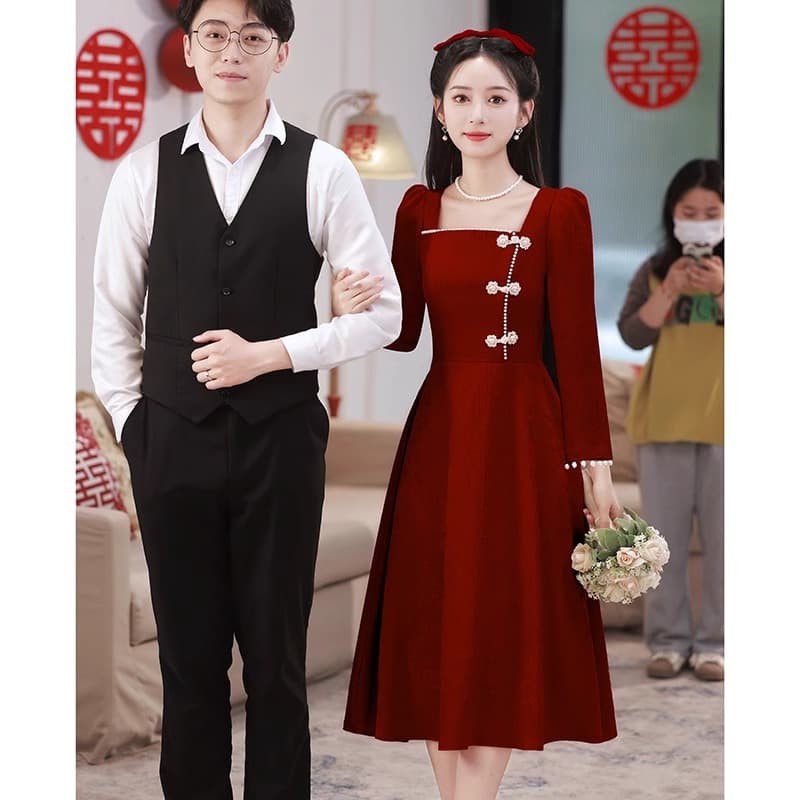 Long Sleeve Wedding Gown for Bride Daily Wear Petite Engagement Dress Wine Red Spring Autumn