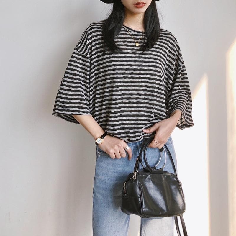 Summer new style loose shoulder sleeves soft, thin and slim round neck black and gray striped mid-sleeve short-sleeved T-shirt women's tops